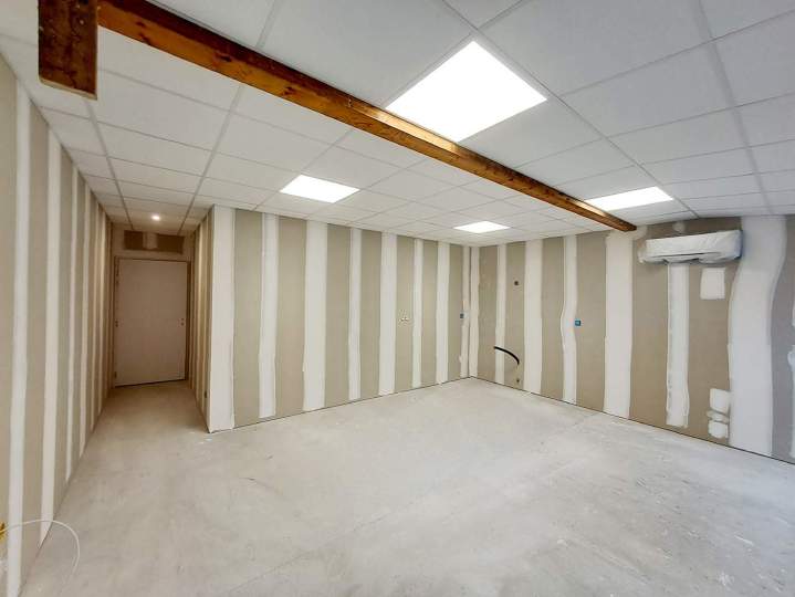 Installation de plafonds modulaires Agen